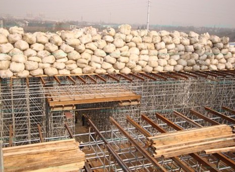 碗扣式鋼管腳手架★發(fā)展前景十分可觀(guān)●